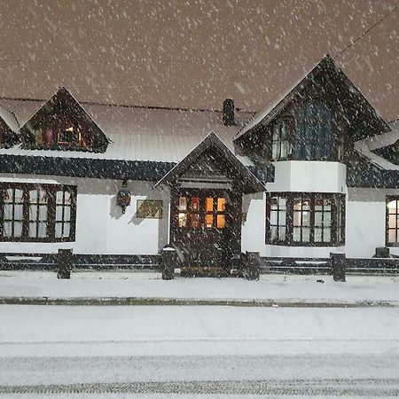 Hosteria Residencia Linares Ushuaia Eksteriør billede