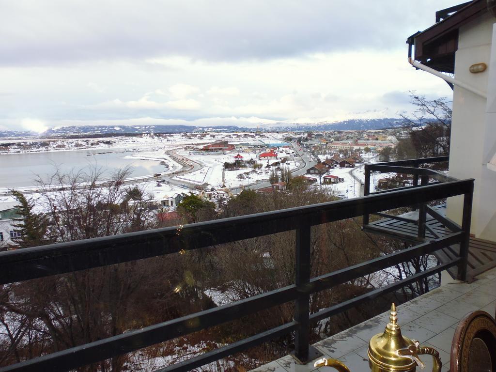 Hosteria Residencia Linares Ushuaia Eksteriør billede