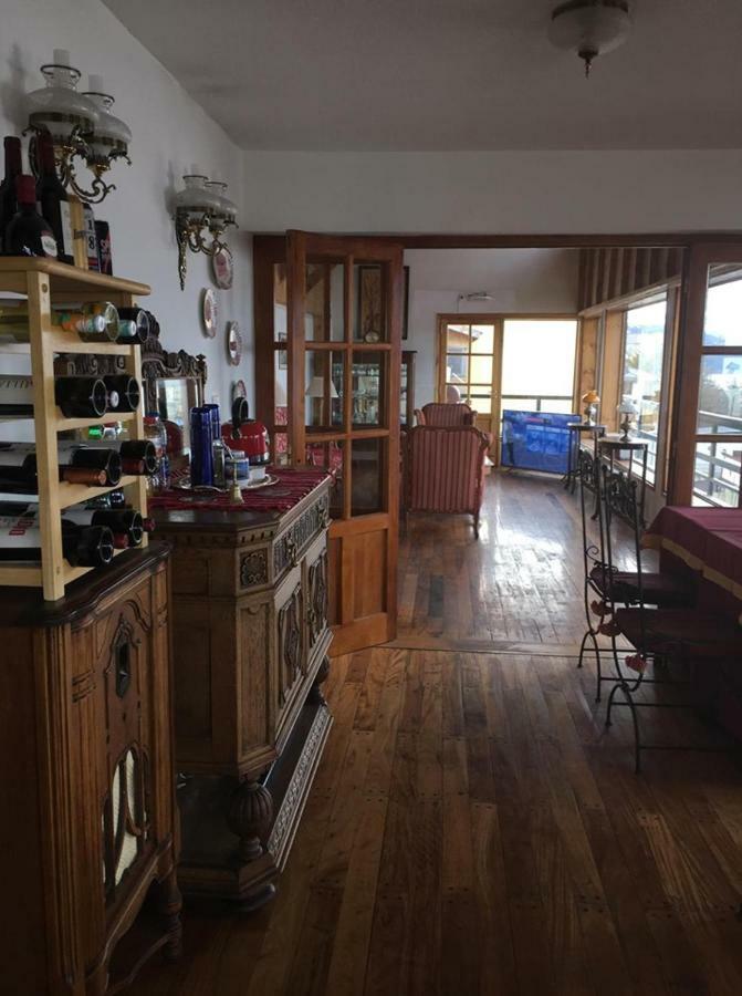 Hosteria Residencia Linares Ushuaia Eksteriør billede