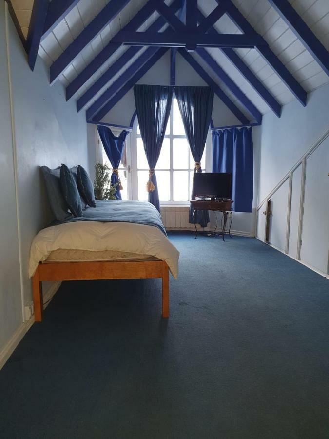 Hosteria Residencia Linares Ushuaia Eksteriør billede