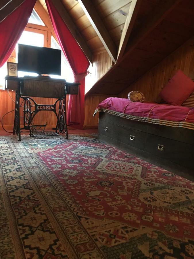 Hosteria Residencia Linares Ushuaia Eksteriør billede